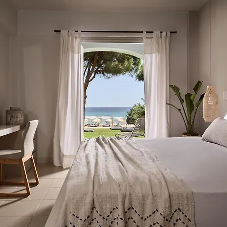 Hotel The Bay & 5*